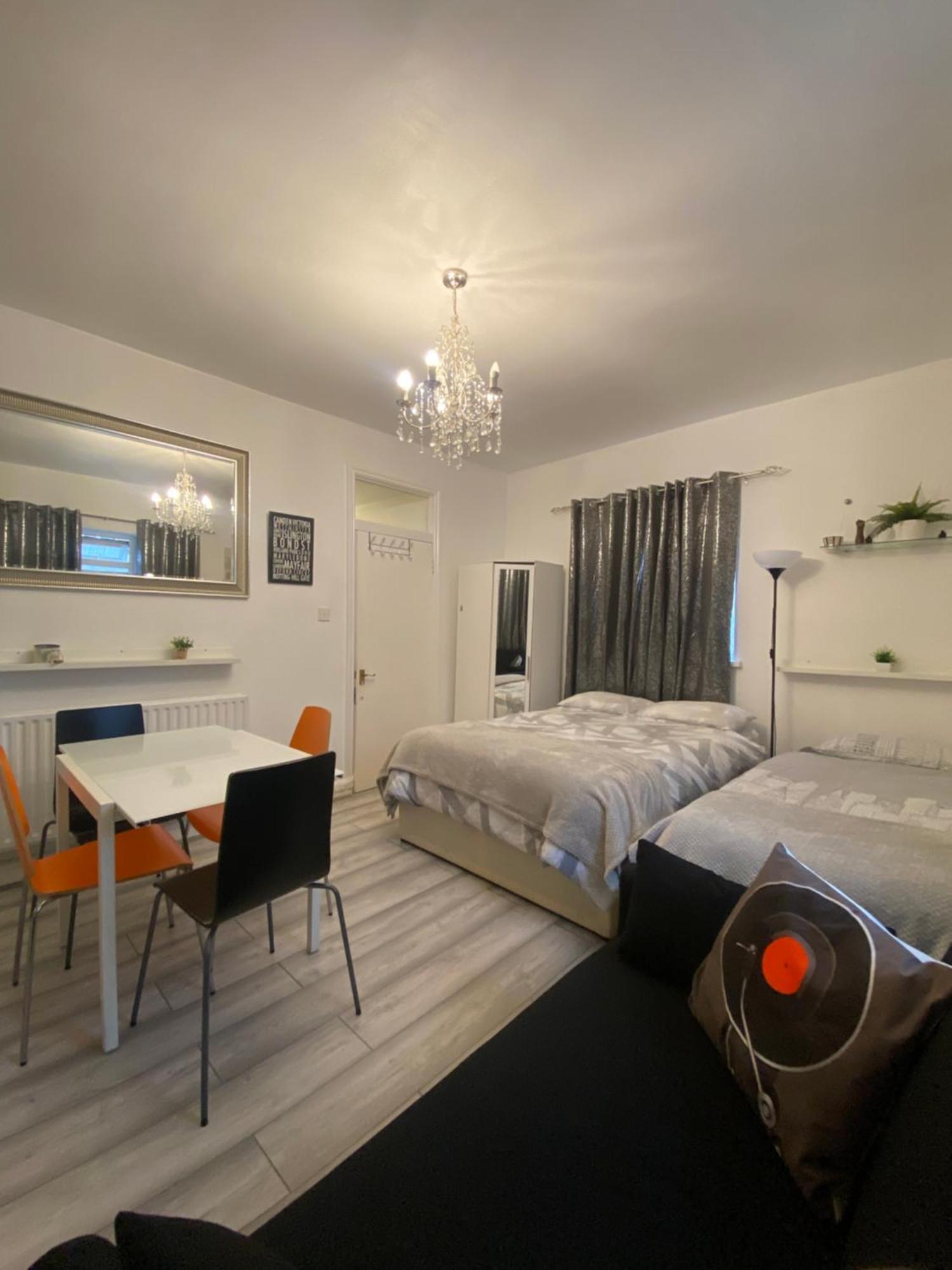 Da Giuseppe London Apartment Exterior foto